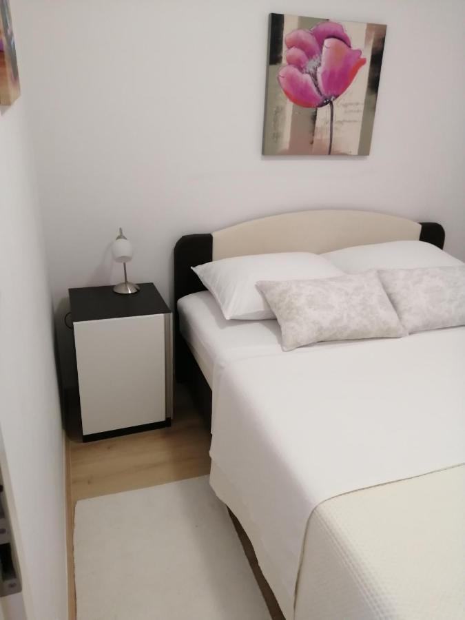 נין Apartments Vujic מראה חיצוני תמונה