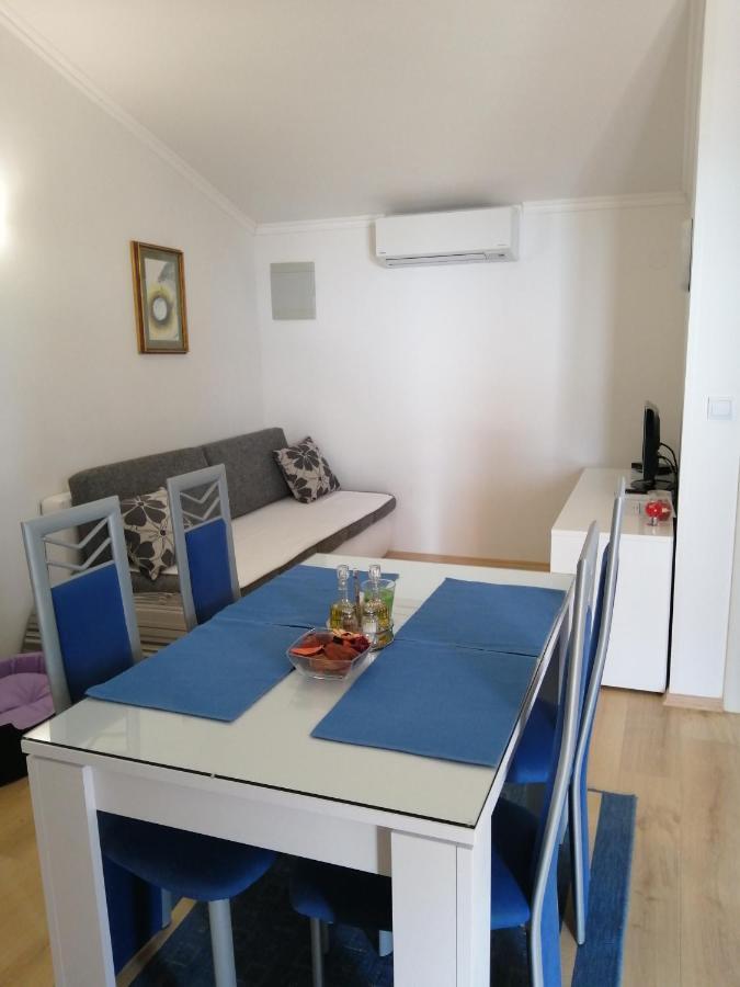 נין Apartments Vujic מראה חיצוני תמונה